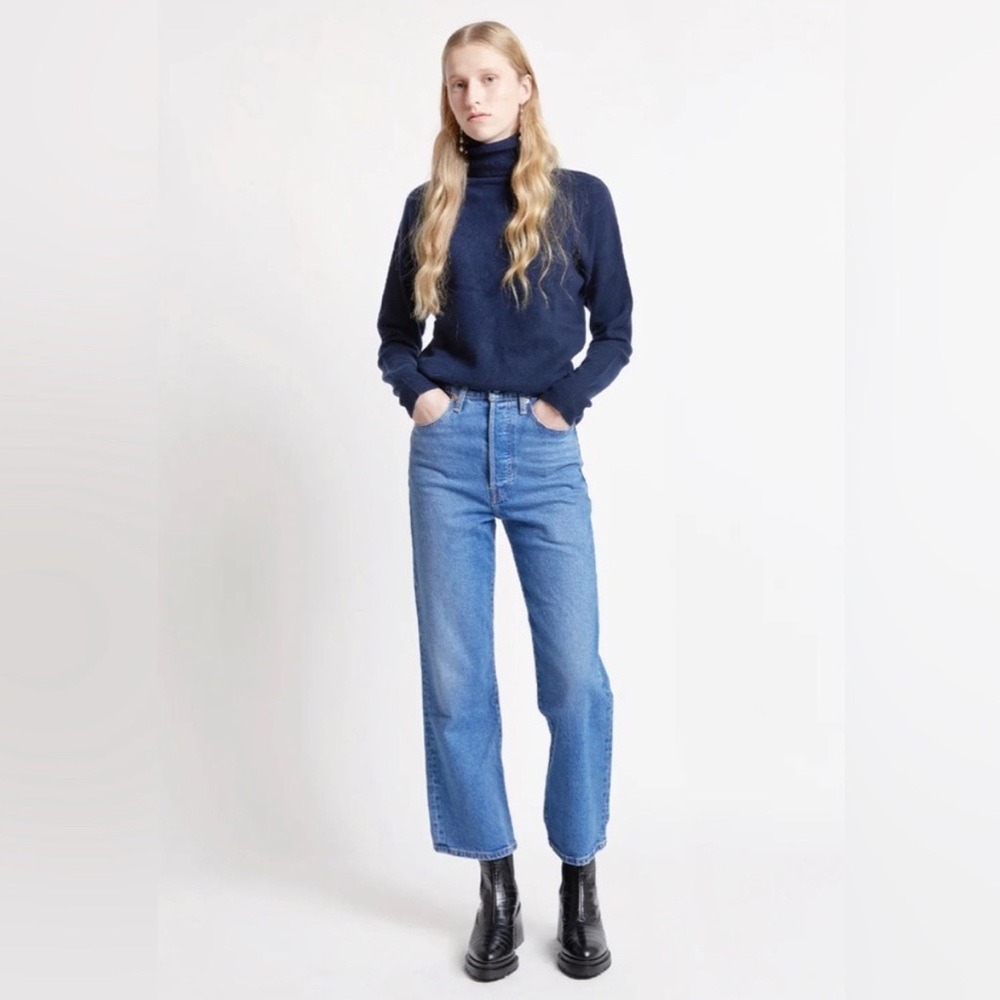 Levi’s Premium Ribcage Cropped Bootcut Jeans Jazz Icon Button Fly Size 30